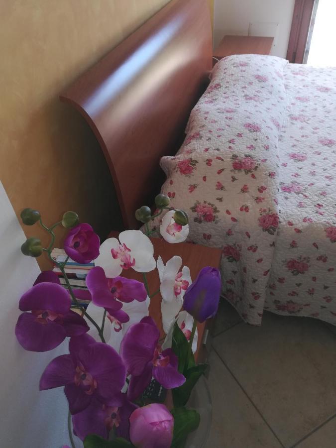 Вілла La Casa Di Eledo La Maddalena  Екстер'єр фото