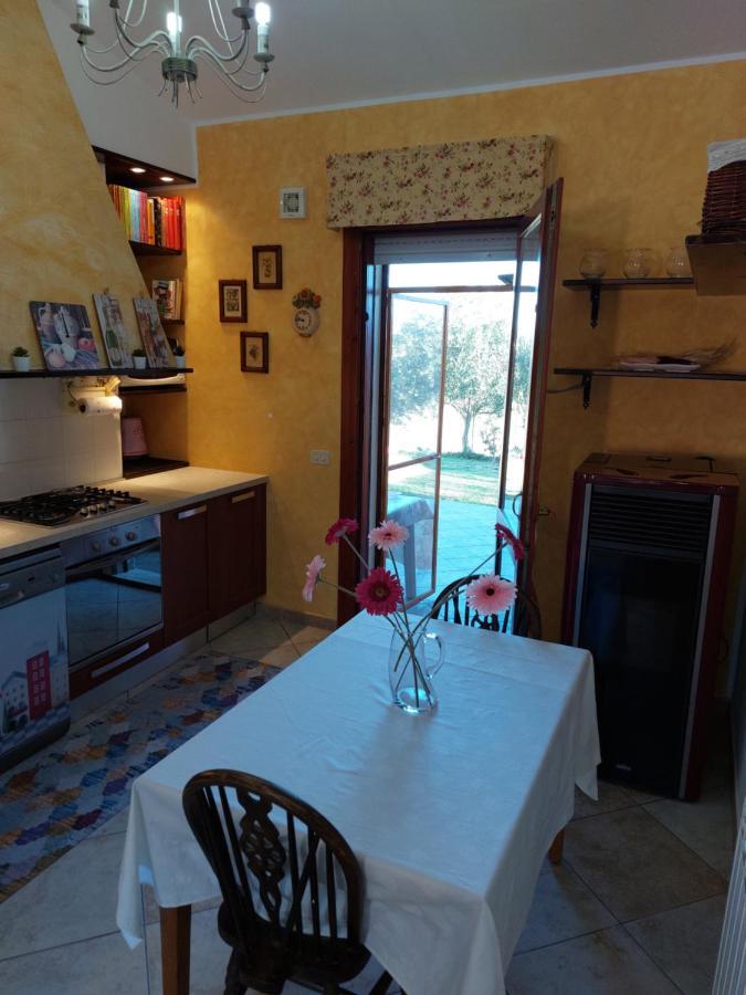 Вілла La Casa Di Eledo La Maddalena  Екстер'єр фото